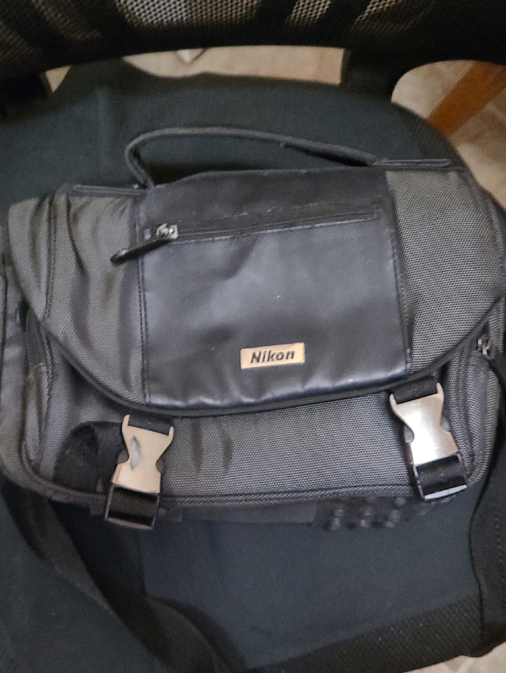 Nikon Black and Gray Men’s Messenger Camera Bag
